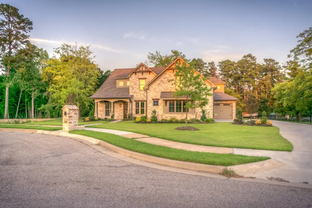 Residential home with newly installed concrete sidewalk in Columbus